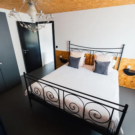 La Forge De Diogne - Luxury And Cosy B&B Alpine Lodge Bed and Breakfast Κρανς Μοντάνα